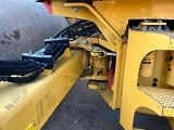 дорожный каток (комбинированный) CATERPILLAR CS74