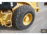 дорожный каток (комбинированный) CATERPILLAR CS68B