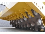 дорожный каток (комбинированный) CATERPILLAR CP76