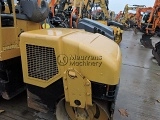 дорожный каток (двухвальцовый)  CATERPILLAR CB214E