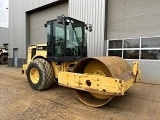 дорожный каток (комбинированный) CATERPILLAR CS 563 D