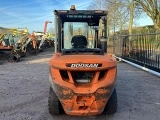 вилочный погрузчик  DOOSAN D45S-7