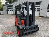 вилочный погрузчик  LINDE H 25 D