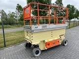 ножничный подъемник JLG 3246 ES