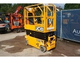 ножничный подъемник JCB S1930E