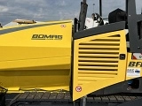 асфальтоукладчик (гусеничный) BOMAG BF 300 C 2 S 340-2